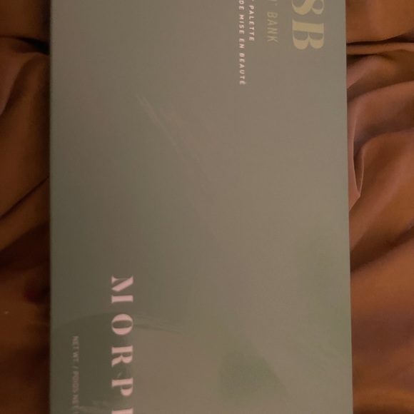 Morphe Making Bank Eyeshadow Palette - Picture 3 of 7